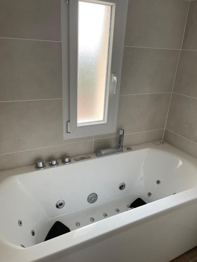 Appartamento La Parenthèse Balnéo T2 Cosy de 40m² avec terrasse Ternay  Esterno foto